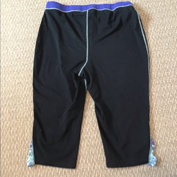 Plus Size Pennington’s Active Zone Capris - Picture 2 of 4